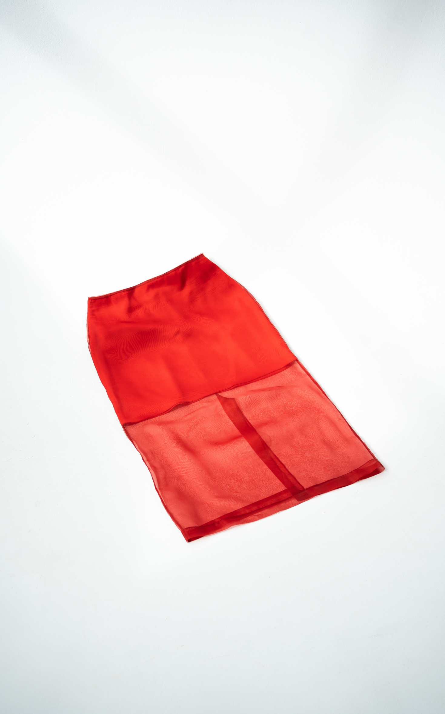 ORGANZA SKIRT IN RED